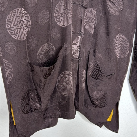 Shanghai Tang Brown Jacket Mandarin Silk Frog Closure Jacquard no signs of wear - Picture 3 of 7
